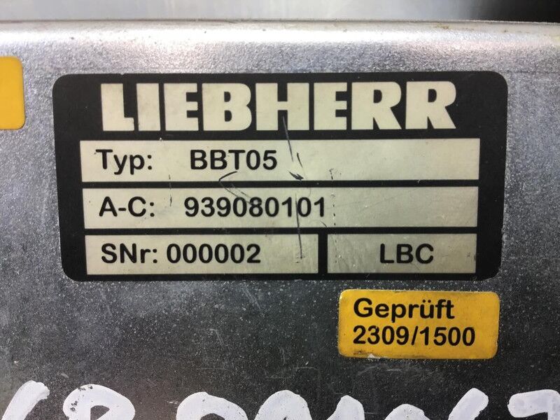 Liebherr Keyboard - Приборная панель: фото 2 Liebherr Keyboard - Приборная панель: фото 2