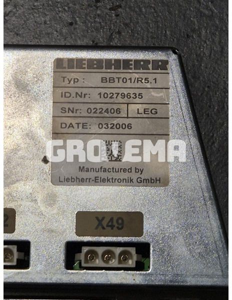 Liebherr Keyboard - Кабина и интерьер: фото 2 Liebherr Keyboard - Кабина и интерьер: фото 2