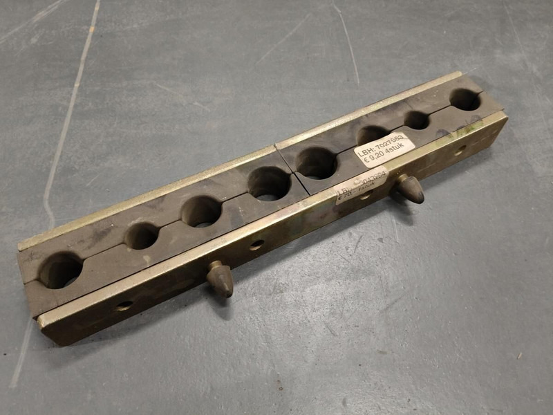 Liebherr - Кузов и экстерьер: фото 1 Liebherr - Кузов и экстерьер: фото 1