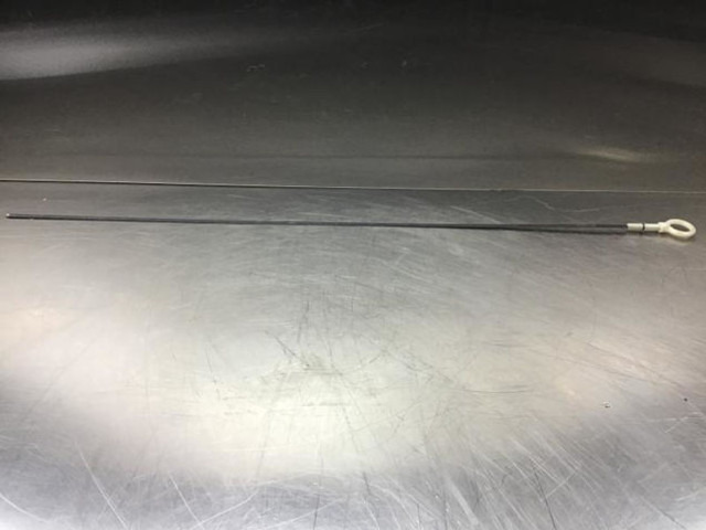 Liebherr Oil Dipstick - Двигатель и запчасти: фото 1 Liebherr Oil Dipstick - Двигатель и запчасти: фото 1