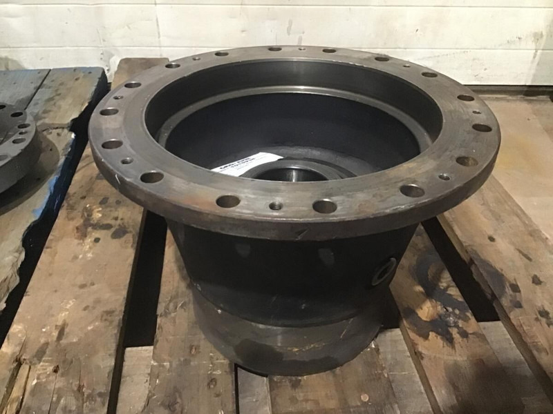 Liebherr Output Shaft Housing - Ступица: фото 1 Liebherr Output Shaft Housing - Ступица: фото 1