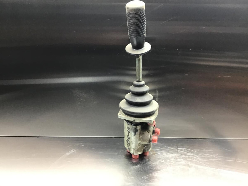 Liebherr Pilot Control Unit - Рычаг переключения передач: фото 2 Liebherr Pilot Control Unit - Рычаг переключения передач: фото 2