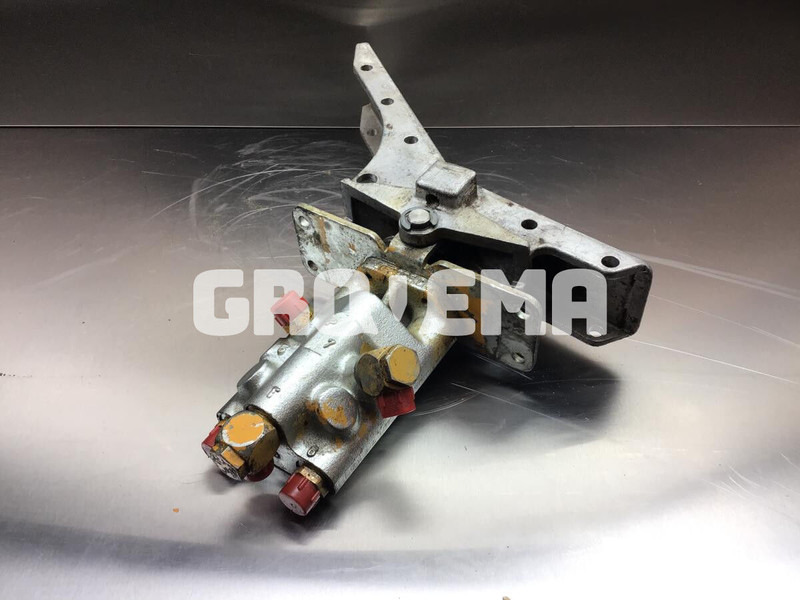 Liebherr Pilot Control Unit - Педаль: фото 2 Liebherr Pilot Control Unit - Педаль: фото 2