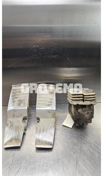 Liebherr Pilot Control Unit - Блок управления: фото 1 Liebherr Pilot Control Unit - Блок управления: фото 1