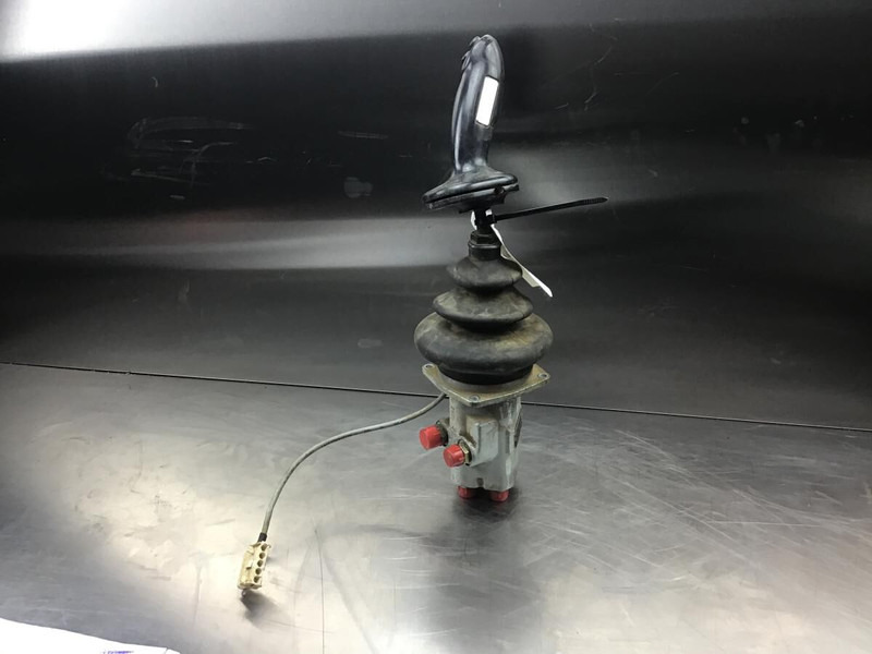 Liebherr Pilot Control Unit - Гидравлика: фото 1 Liebherr Pilot Control Unit - Гидравлика: фото 1