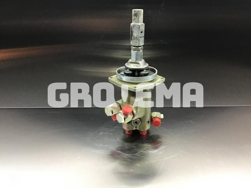 Liebherr Pilot Control Unit - Рычаг переключения передач: фото 2 Liebherr Pilot Control Unit - Рычаг переключения передач: фото 2