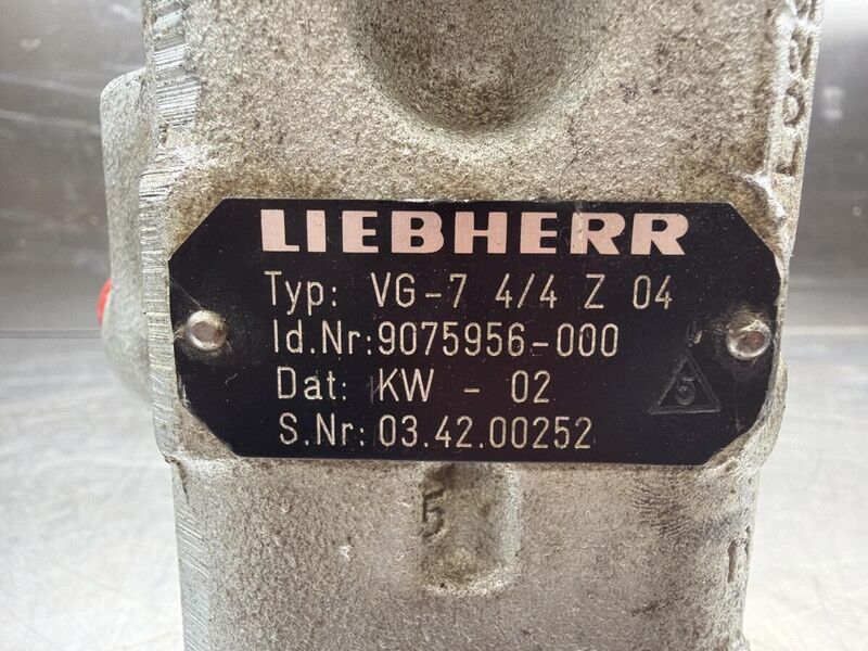 Liebherr Pilot Control Unit - Гидравлика: фото 4 Liebherr Pilot Control Unit - Гидравлика: фото 4