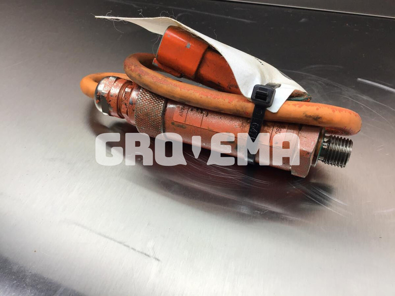 Liebherr R914B - Реле: фото 1 Liebherr R914B - Реле: фото 1