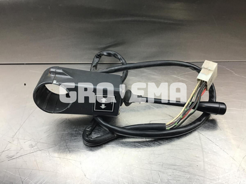 Liebherr R914B / R904 - Приборная панель: фото 2 Liebherr R914B / R904 - Приборная панель: фото 2