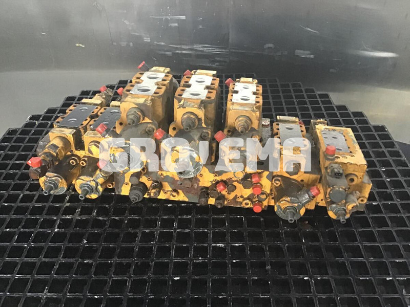 Liebherr R914B / R924 B - Гидравлика: фото 1 Liebherr R914B / R924 B - Гидравлика: фото 1