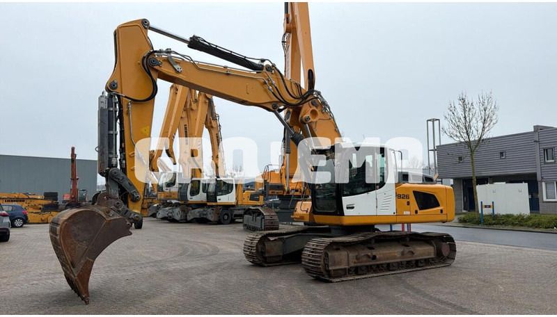 Liebherr R926 LC - Гусеничный экскаватор: фото 1 Liebherr R926 LC - Гусеничный экскаватор: фото 1