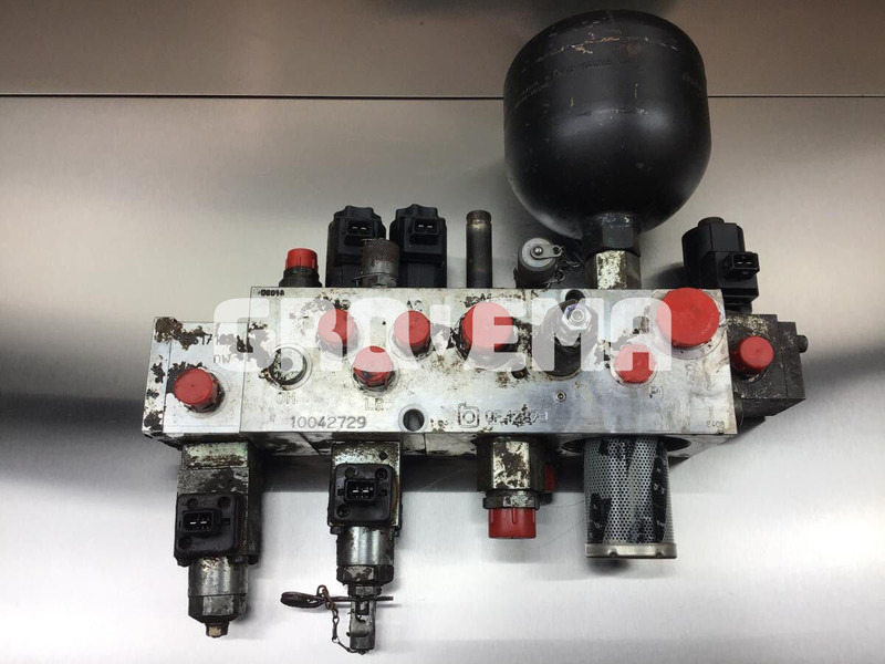 Liebherr R934 IND / R934C - Гидравлика: фото 1 Liebherr R934 IND / R934C - Гидравлика: фото 1