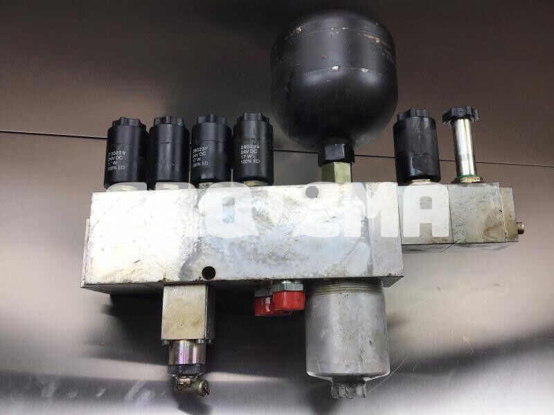 Liebherr R964C / R966 / R970 / R974 / R974C / R976 / R980 - Гидравлика: фото 3 Liebherr R964C / R966 / R970 / R974 / R974C / R976 / R980 - Гидравлика: фото 3