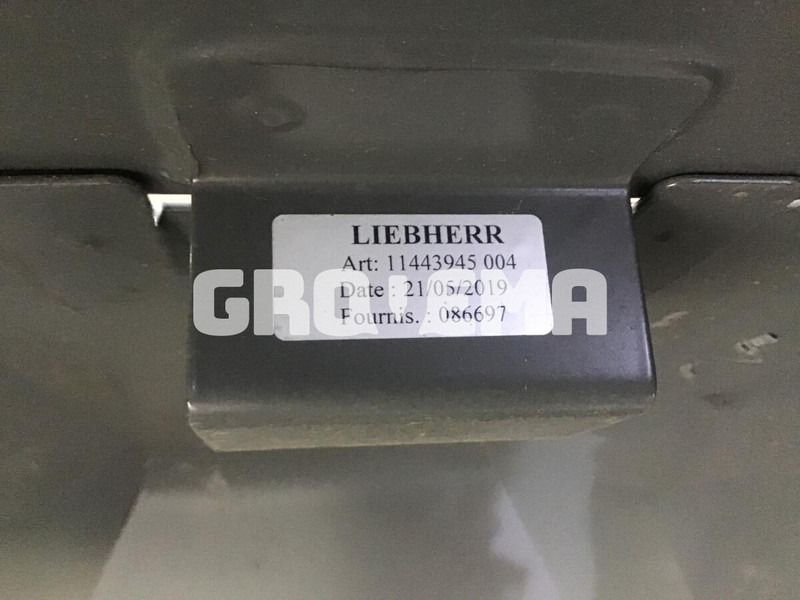 Liebherr Radiator Hood - Двигатель и запчасти: фото 1 Liebherr Radiator Hood - Двигатель и запчасти: фото 1
