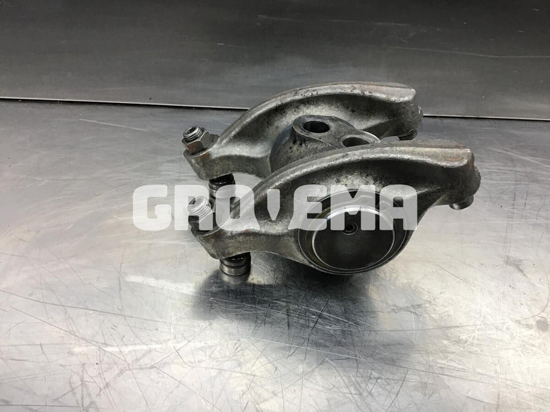 Liebherr Rocker Arm Bracket - Двигатель и запчасти: фото 1 Liebherr Rocker Arm Bracket - Двигатель и запчасти: фото 1