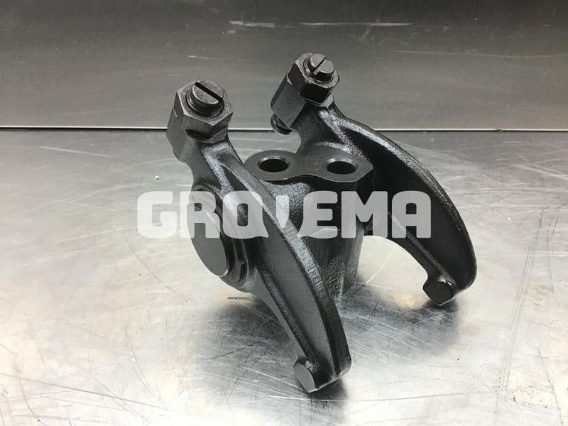 Liebherr Rocker Arm Bracket - Двигатель и запчасти: фото 2 Liebherr Rocker Arm Bracket - Двигатель и запчасти: фото 2