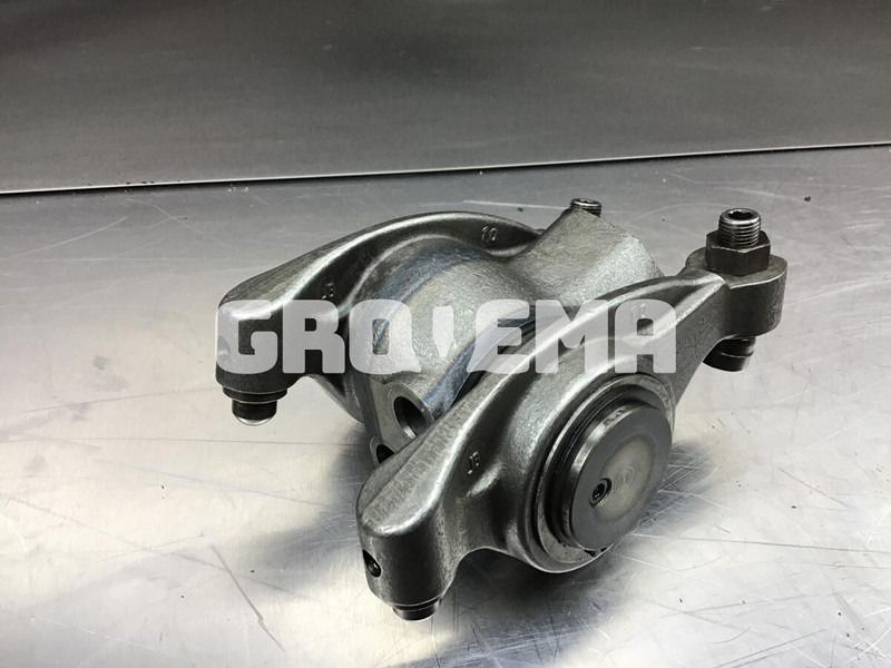 Liebherr Rocker arm bracket - Двигатель и запчасти: фото 1 Liebherr Rocker arm bracket - Двигатель и запчасти: фото 1