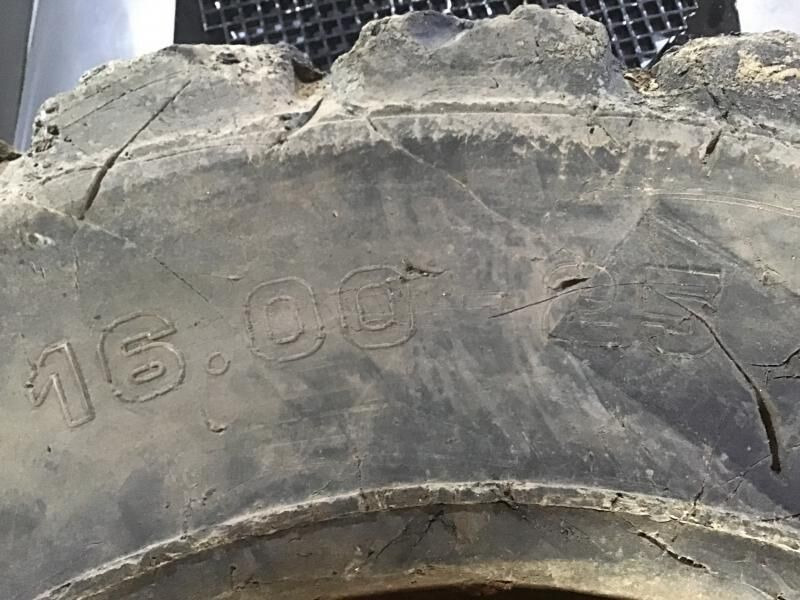Liebherr Solid Tires 16.00/25 - Шина: фото 3 Liebherr Solid Tires 16.00/25 - Шина: фото 3