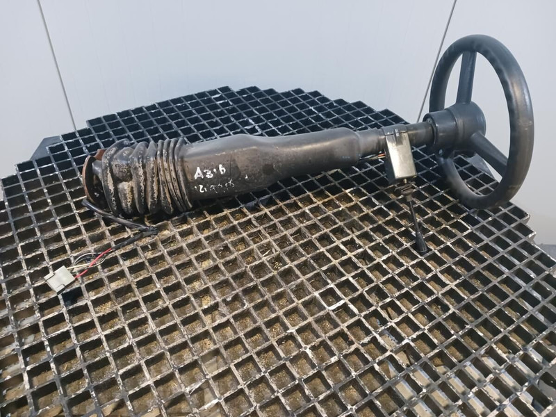 Liebherr Steering Column - Рулевая колонка: фото 1 Liebherr Steering Column - Рулевая колонка: фото 1