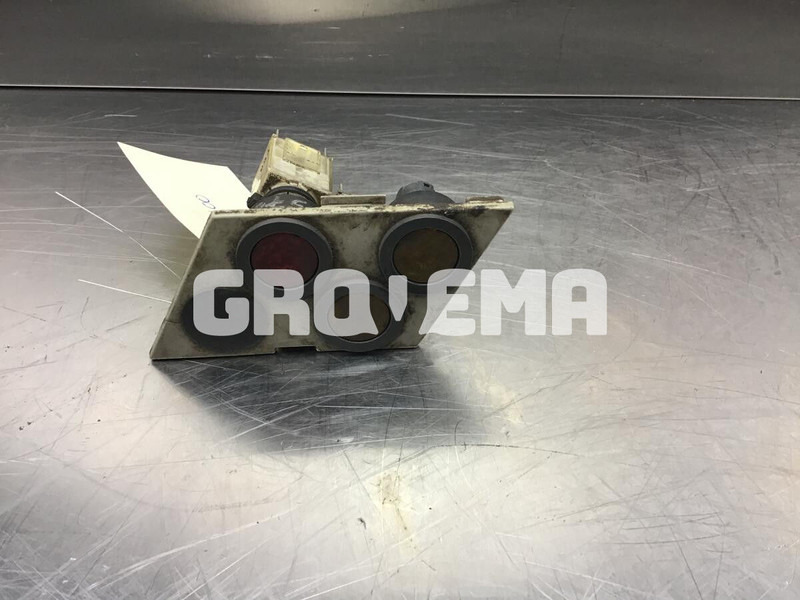 Liebherr Switch Module - Приборная панель: фото 1 Liebherr Switch Module - Приборная панель: фото 1