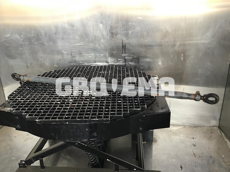 Liebherr Track Rod - Рулевое управление: фото 1 Liebherr Track Rod - Рулевое управление: фото 1