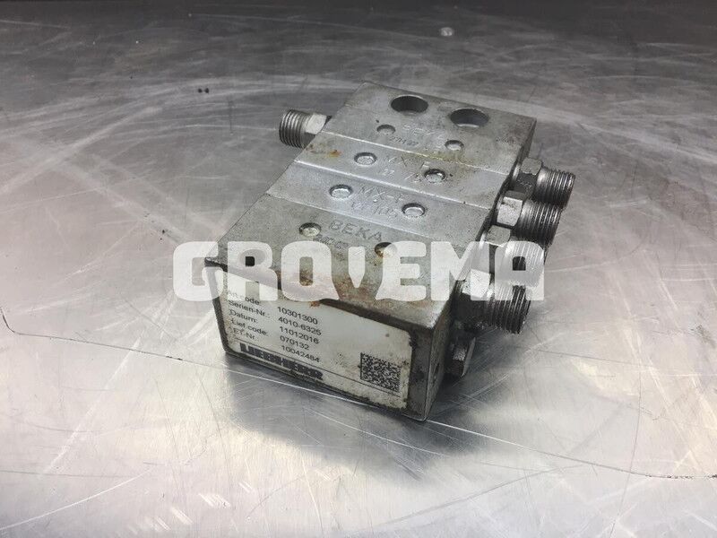 Liebherr Valve Distribution Block - Гидравлика: фото 1 Liebherr Valve Distribution Block - Гидравлика: фото 1