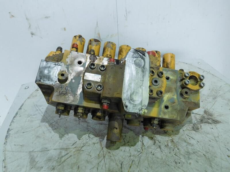 Liebherr Valveblock - Гидравлика: фото 1 Liebherr Valveblock - Гидравлика: фото 1