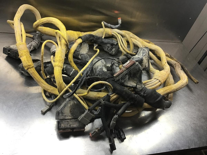 Liebherr Wire Harness - Кабели/ Провода: фото 1 Liebherr Wire Harness - Кабели/ Провода: фото 1