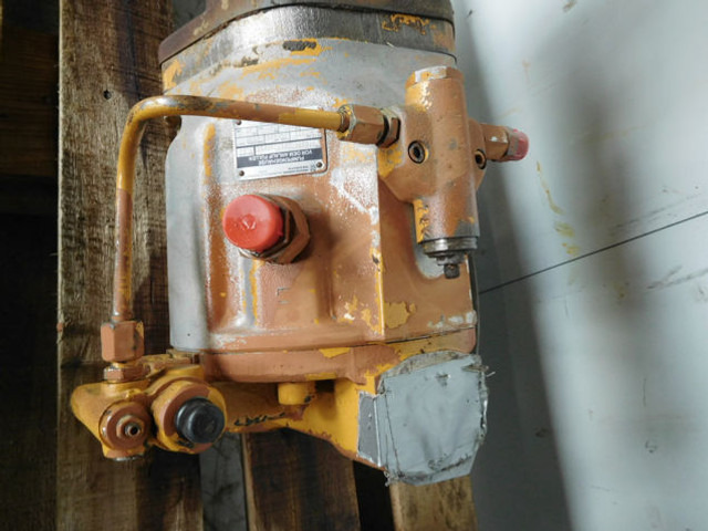 Двигатель и запчасти Rexroth A10V063: фото 1