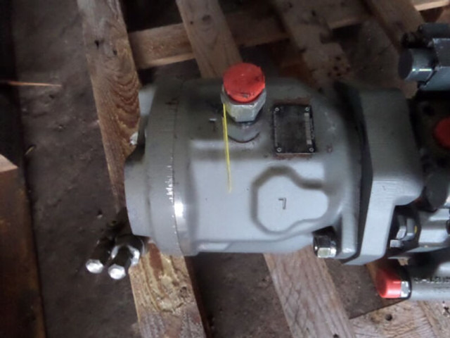 Rexroth A10V071 - Двигатель и запчасти: фото 1 Rexroth A10V071 - Двигатель и запчасти: фото 1