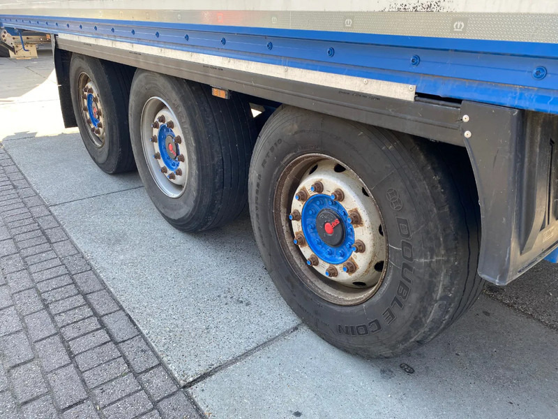 Полуприцеп-фургон Krone SD / Box Damage / SAF + Disc: фото 6