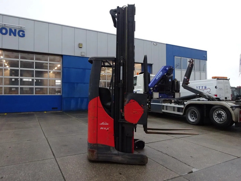 Linde R16X / 1600 kg / Reachtruck / Only for parts! - Ричтрак: фото 2 Linde R16X / 1600 kg / Reachtruck / Only for parts! - Ричтрак: фото 2
