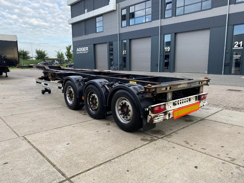 Schmitz Cargobull SCF 27 / SAF + Disc / 1x Extendable / 1x Lift Axle - Полуприцеп-контейнеровоз/ Сменный кузов: фото 3 Schmitz Cargobull SCF 27 / SAF + Disc / 1x Extendable / 1x Lift Axle - Полуприцеп-контейнеровоз/ Сменный кузов: фото 3