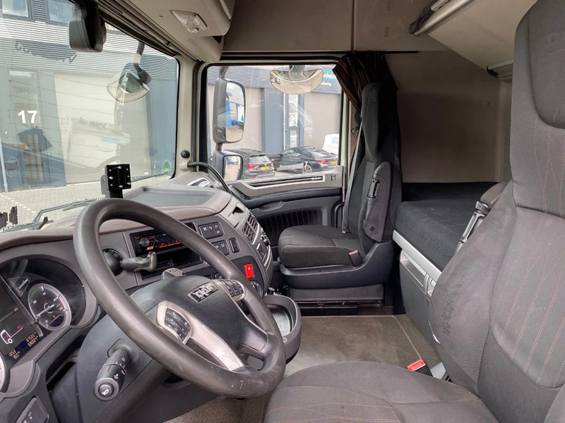Тягач DAF XF 106.480 SC / 6x2/4 / Steering Axle: фото 7
