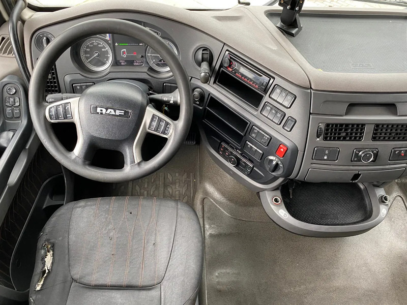 Тягач DAF XF 106.480 SC / 6x2/4 / Steering Axle: фото 9