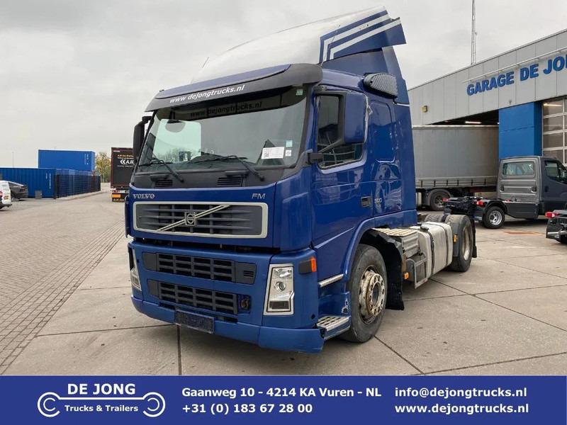 Volvo FM 300 Automatic / Euro 5 / 2x Tank - Тягач: фото 1 Volvo FM 300 Automatic / Euro 5 / 2x Tank - Тягач: фото 1