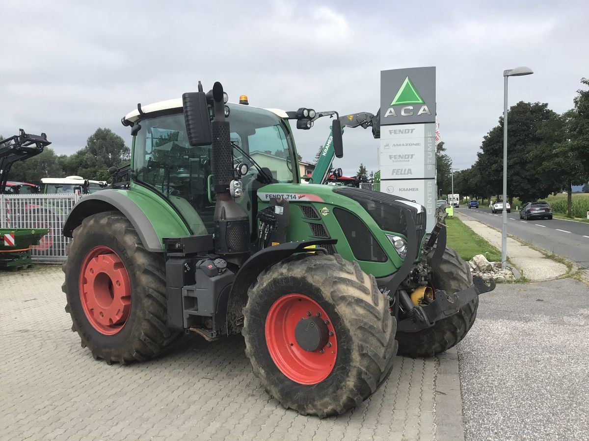Fendt 714 Vo Vario - Трактор: фото 1 Fendt 714 Vo Vario - Трактор: фото 1