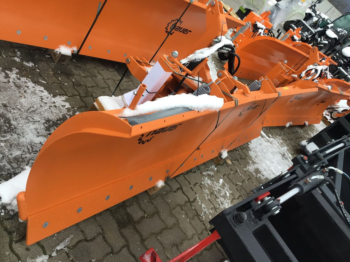 Hauer Hsh 3000 - Отвал для снега для Коммунальной и специальной техники: фото 1 Hauer Hsh 3000 - Отвал для снега для Коммунальной и специальной техники: фото 1