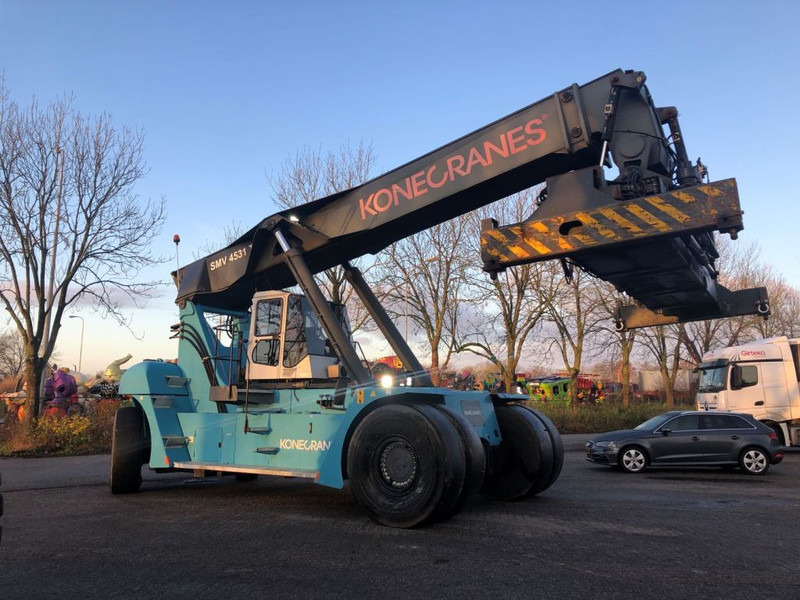 KONECRANES SMV4531 TB5 - Ричстакер: фото 2 KONECRANES SMV4531 TB5 - Ричстакер: фото 2