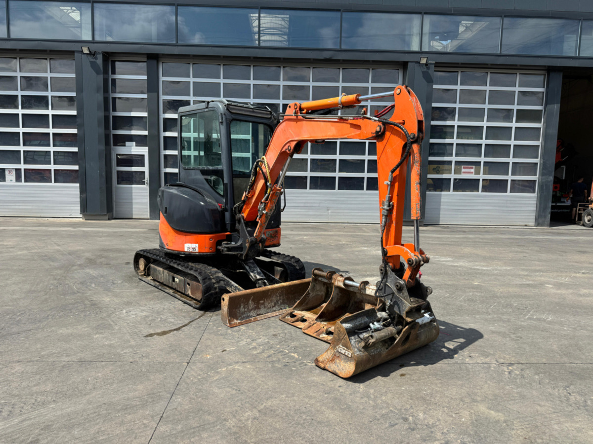 HITACHI Zaxis 30U-2 CSR - Гусеничный экскаватор: фото 2 HITACHI Zaxis 30U-2 CSR - Гусеничный экскаватор: фото 2