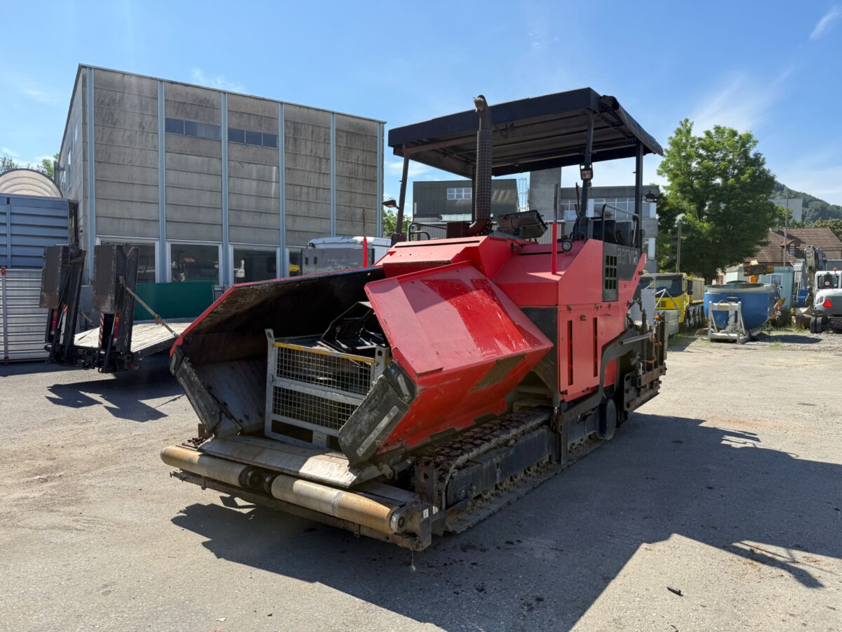 INGERSOLL RAND Titan 6820 - Асфальтоукладчик: фото 1 INGERSOLL RAND Titan 6820 - Асфальтоукладчик: фото 1