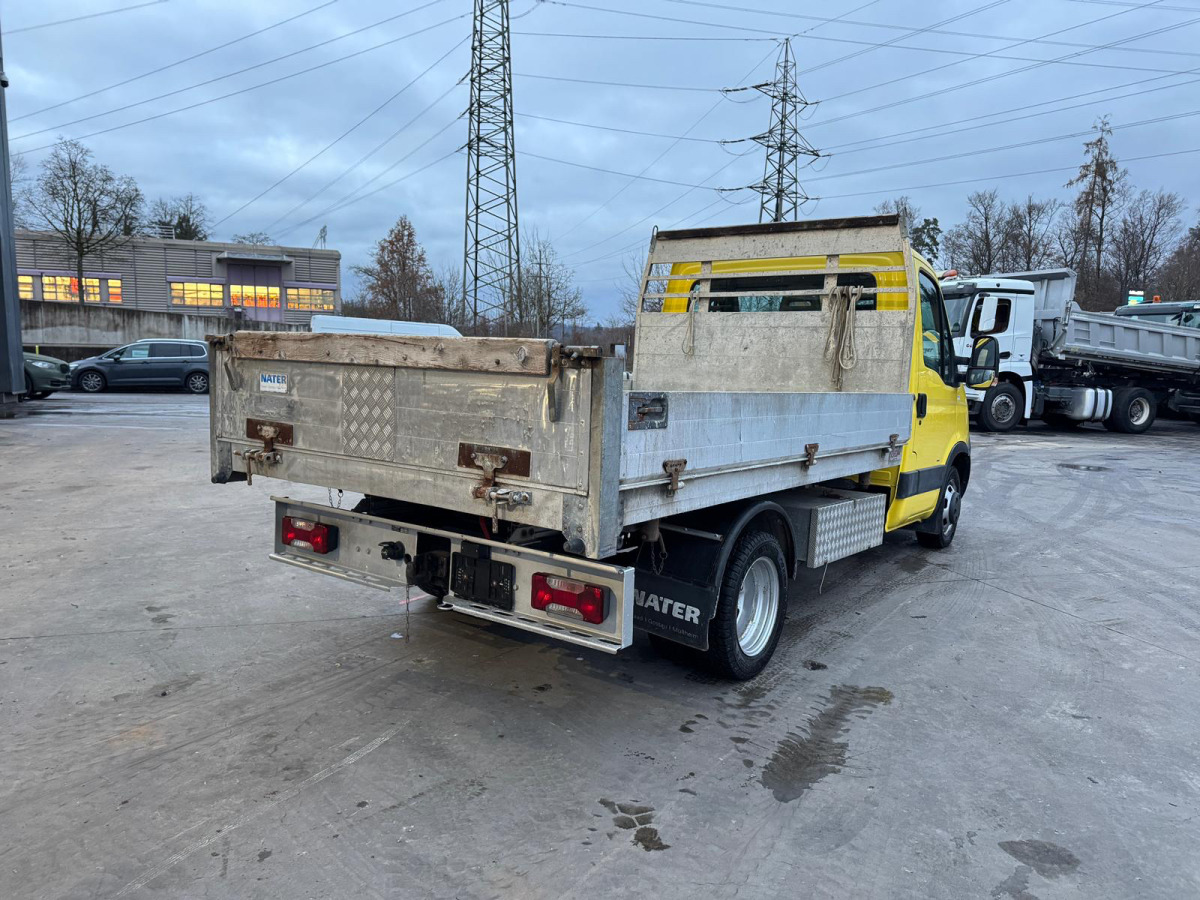 IVECO Daily 35C15 4x2 - Малотоннажный самосвал: фото 5 IVECO Daily 35C15 4x2 - Малотоннажный самосвал: фото 5