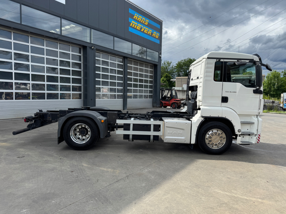 MAN TGS 18.480 - Грузовик-шасси: фото 4 MAN TGS 18.480 - Грузовик-шасси: фото 4