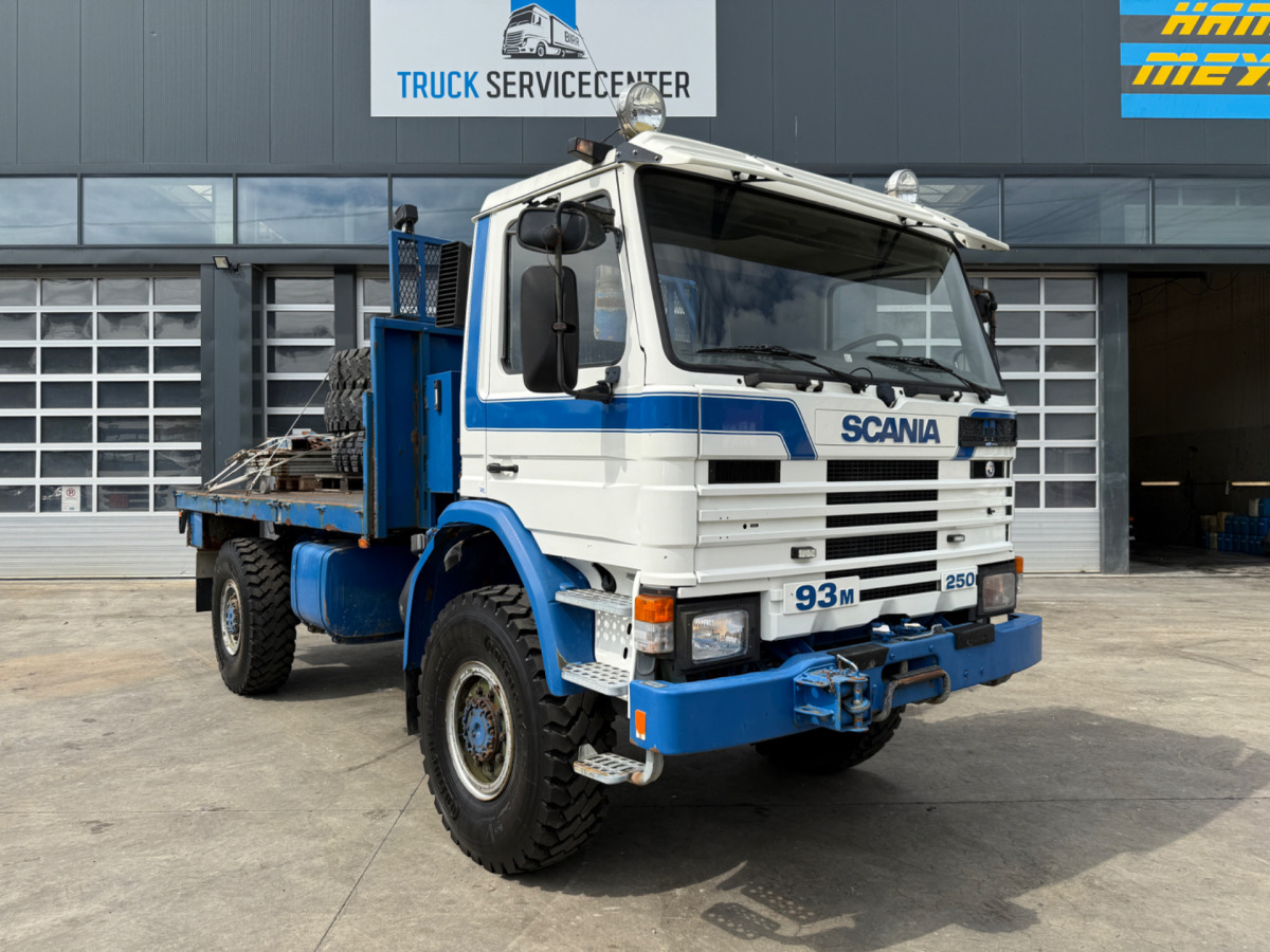SCANIA 93M 250 4x4 - Грузовик бортовой/ Платформа: фото 3 SCANIA 93M 250 4x4 - Грузовик бортовой/ Платформа: фото 3