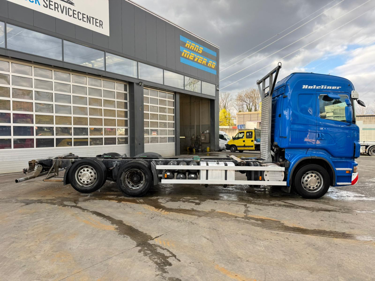 SCANIA R420 6x2 BDF - Грузовик-контейнеровоз/ Сменный кузов: фото 4 SCANIA R420 6x2 BDF - Грузовик-контейнеровоз/ Сменный кузов: фото 4