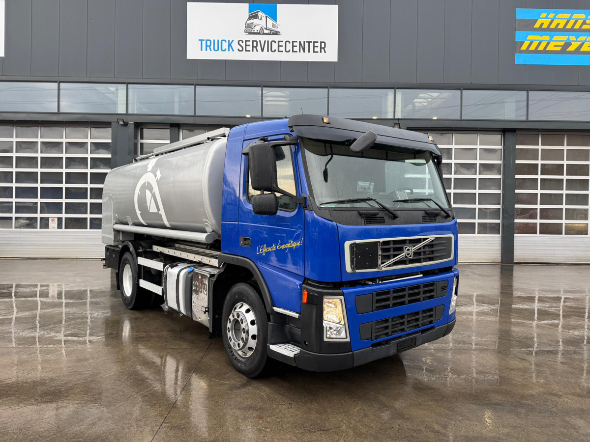 VOLVO FM-440 4x2 Tankwagen 13'500L - Грузовик-цистерна: фото 3 VOLVO FM-440 4x2 Tankwagen 13'500L - Грузовик-цистерна: фото 3