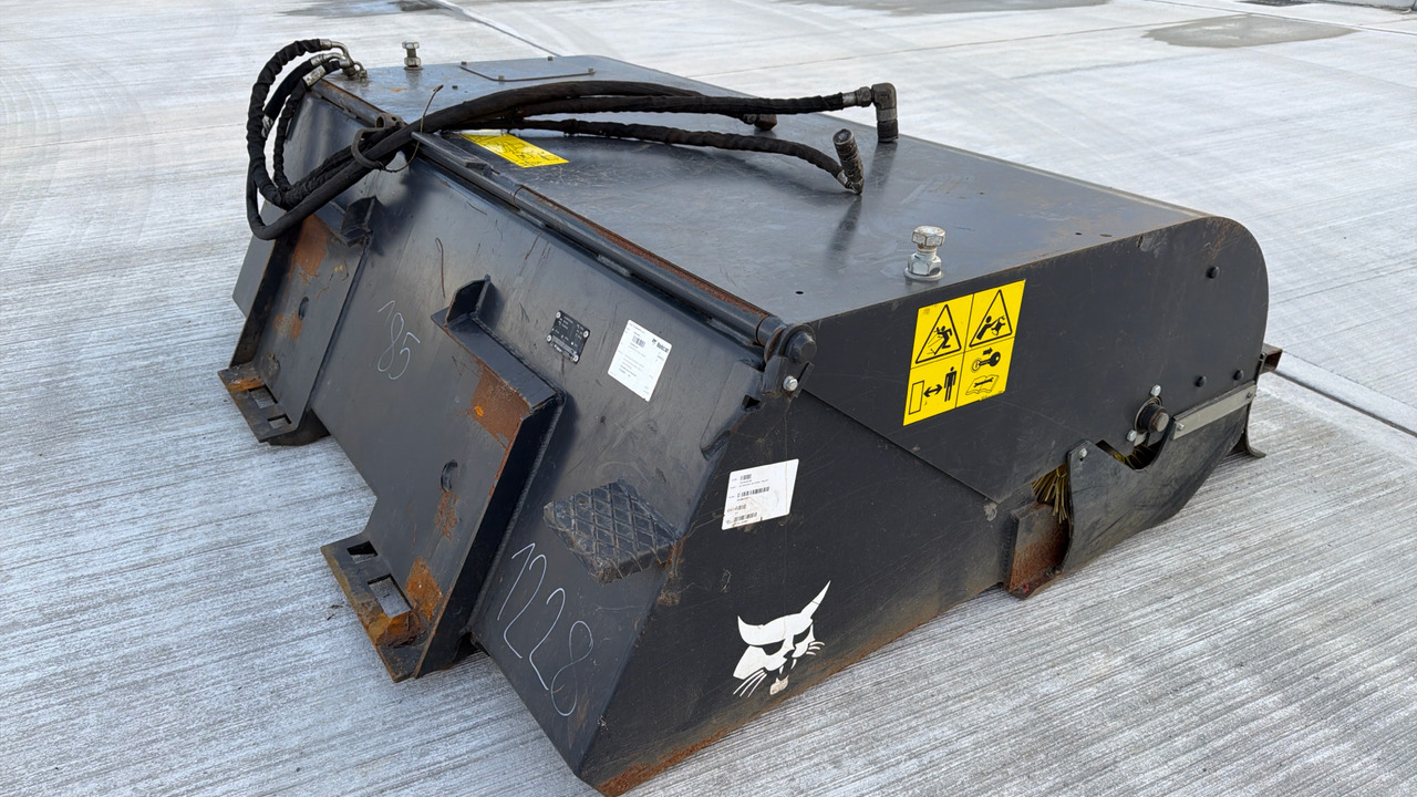 BOBCAT BUCKET - Строительное оборудование: фото 4 BOBCAT BUCKET - Строительное оборудование: фото 4