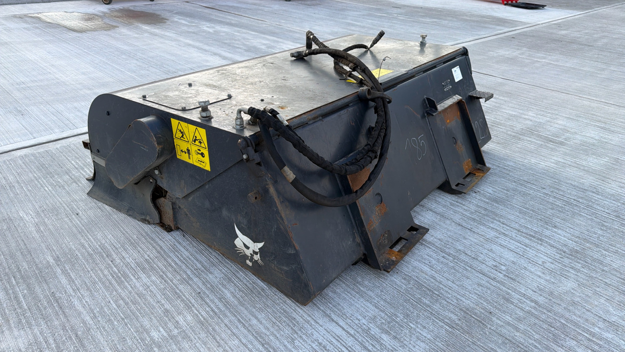 BOBCAT BUCKET - Строительное оборудование: фото 3 BOBCAT BUCKET - Строительное оборудование: фото 3