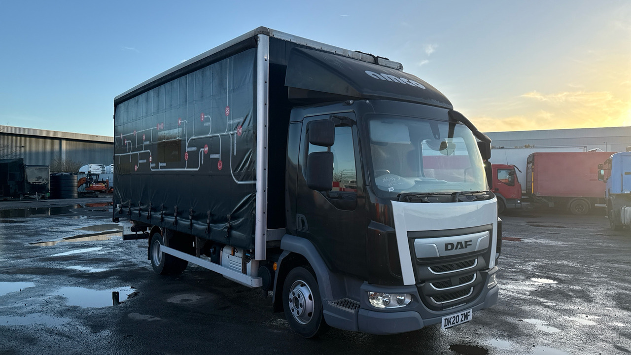 DAF LF 180 - Тентованный грузовик: фото 1 DAF LF 180 - Тентованный грузовик: фото 1