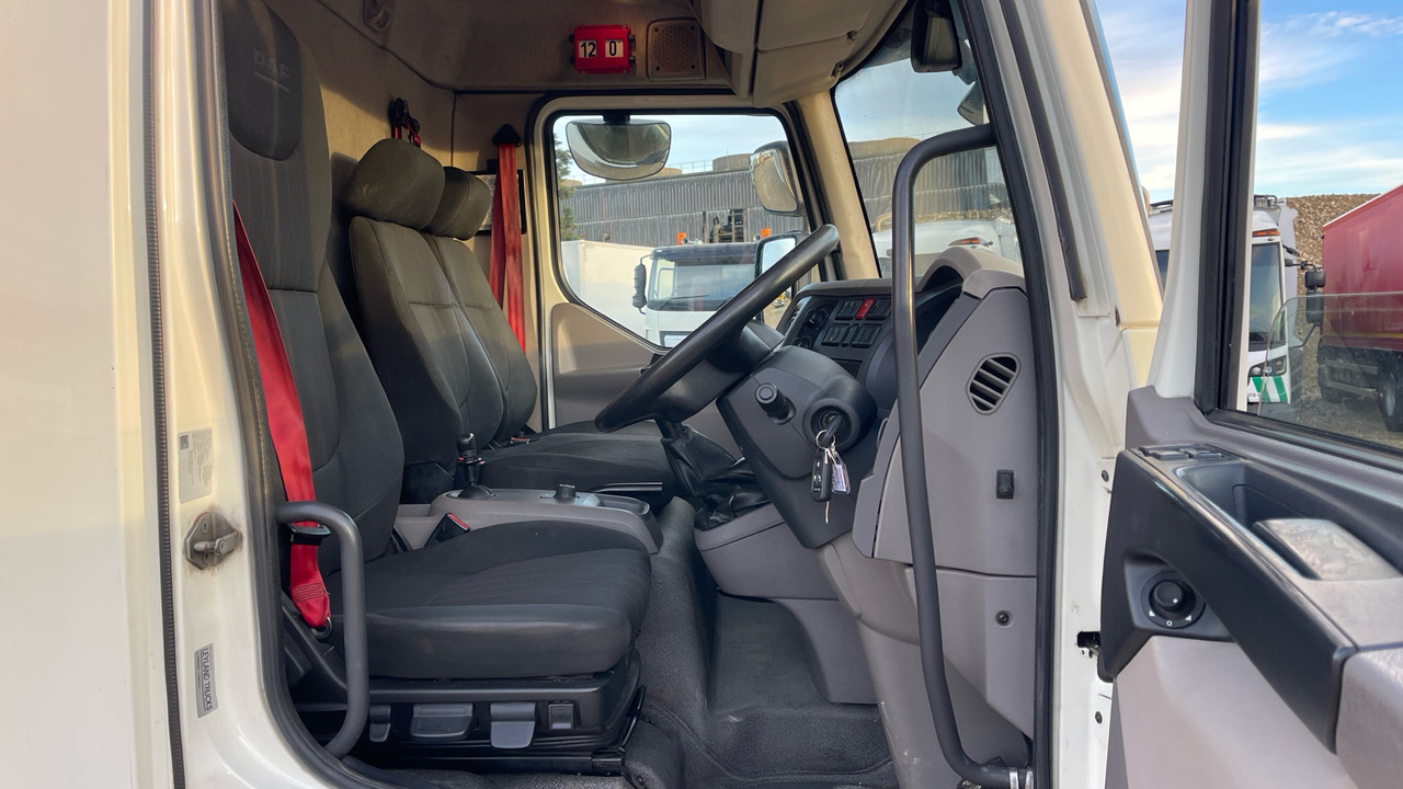 DAF LF 180 - Грузовик бортовой/ Платформа: фото 5 DAF LF 180 - Грузовик бортовой/ Платформа: фото 5